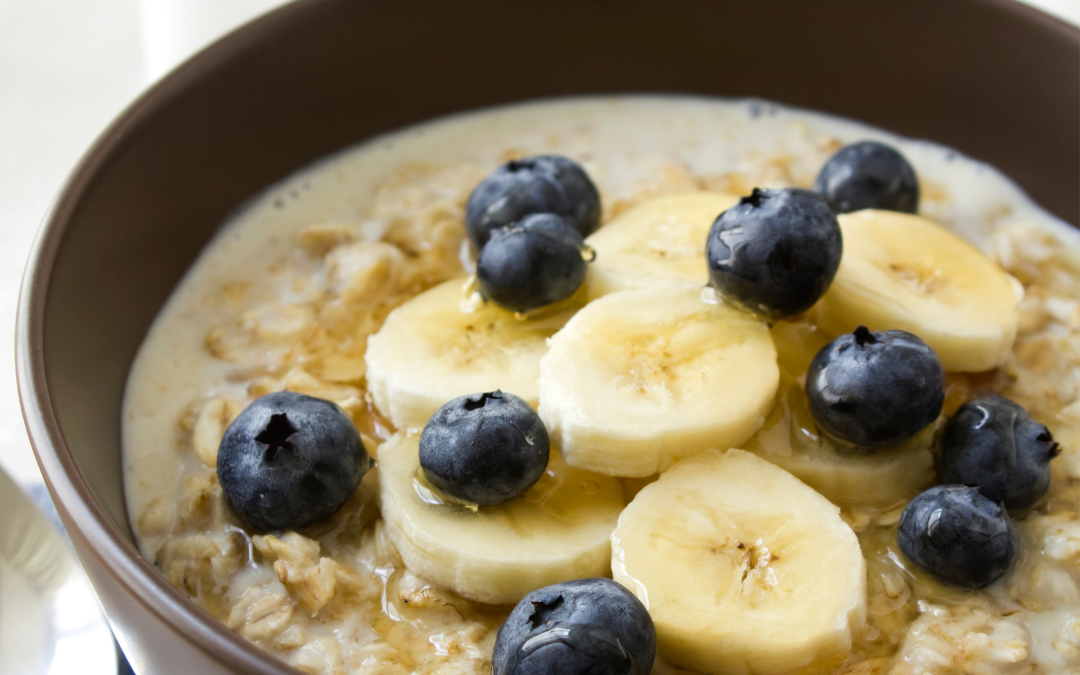Bio-Porridge mit Obst